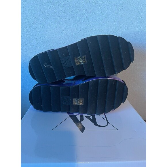 Stylish Black and Iridescent Women's Platform Shoes - Picture 10 of 13